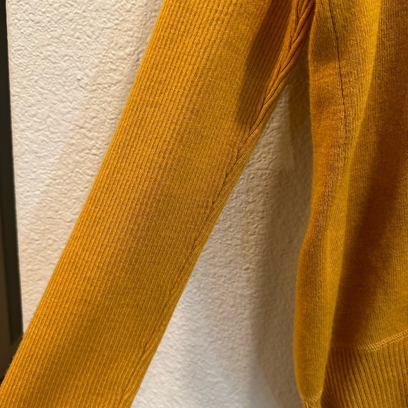 Carve Designs Aurora Sweater, M - Picture 5 of 7